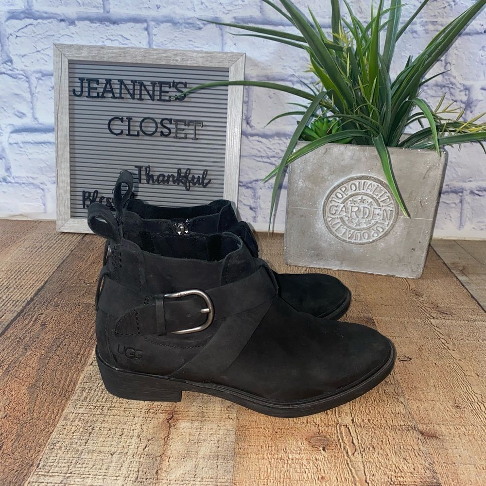 UGG Women's Wylma Ankle Boot